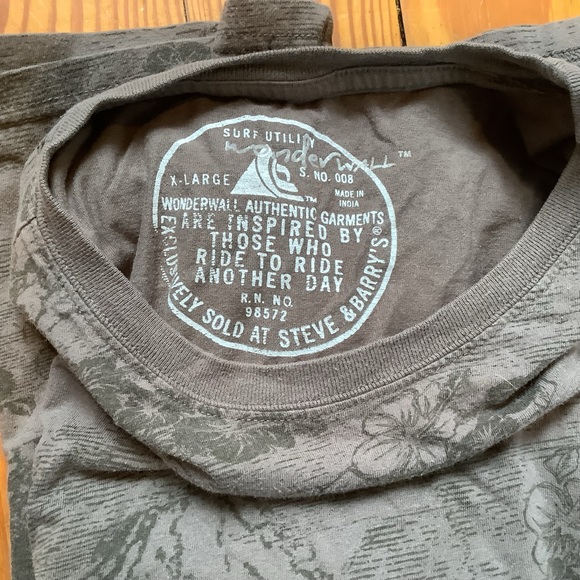 Surf utility wonderwall oversized graphic tee- XL - Picture 3 of 4